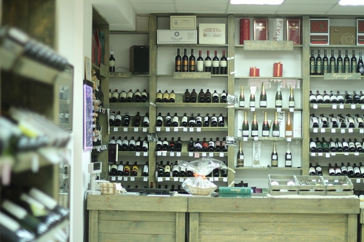 Магазин Хлеб. Вино.Сыр в Томске