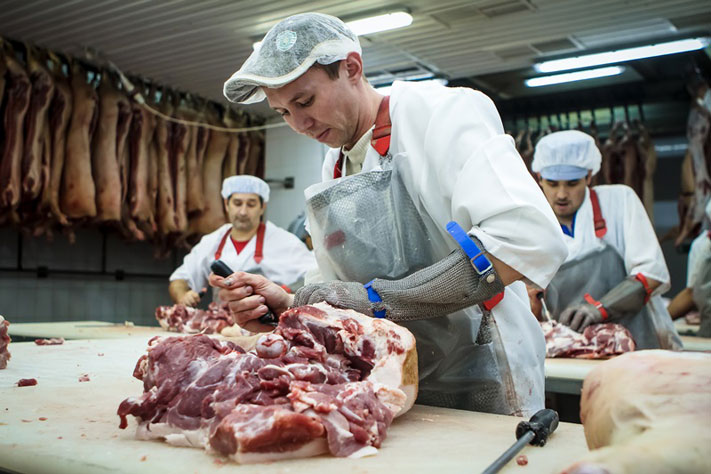 Томские новости, Томск курица свинина мясо цена опт купить Эксперт: Оптовая цена мяса свинины за два года в Томске снизилась, курицы - выросла