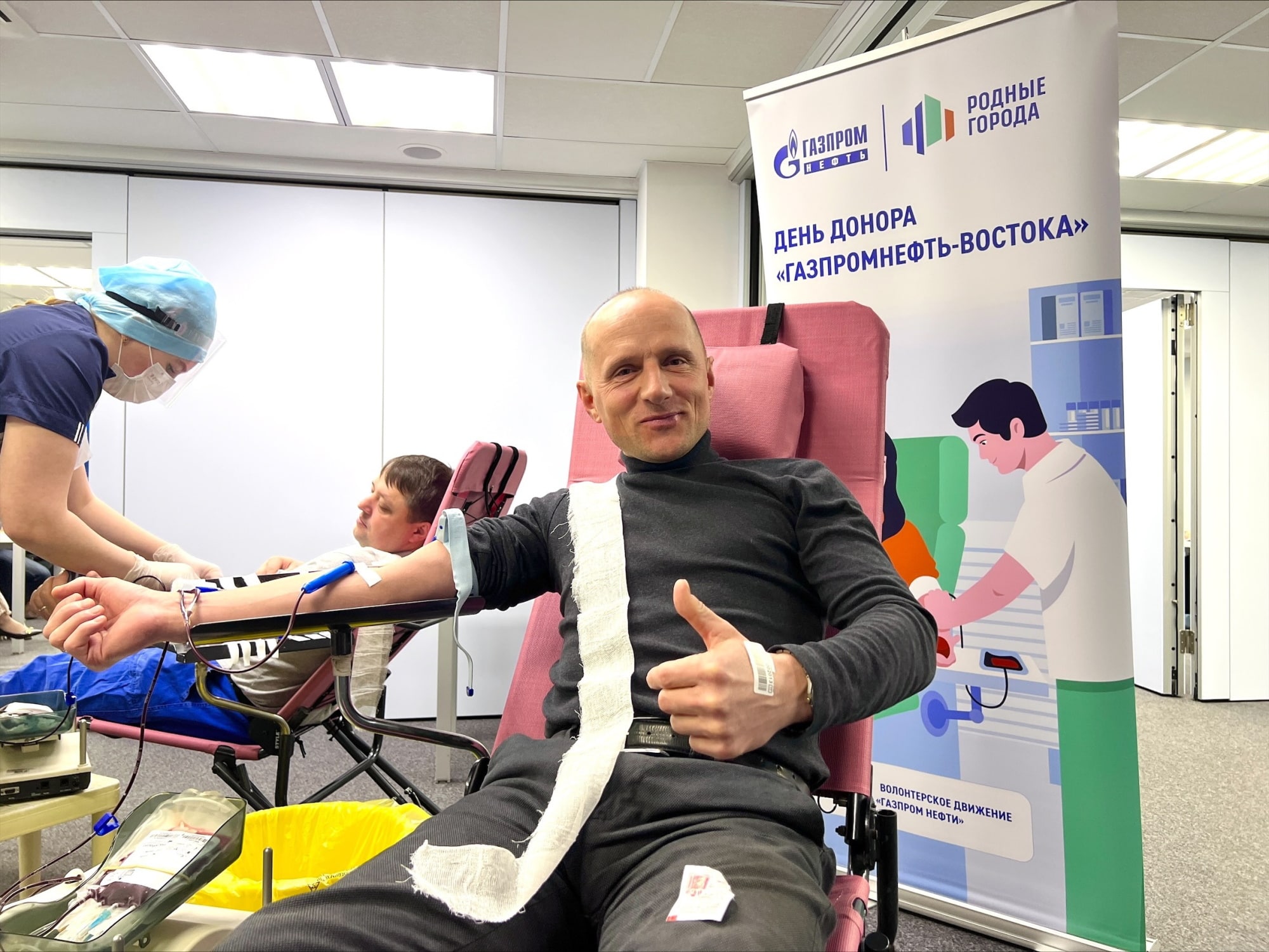 Газпромнефть-Восток, Томские новости, доноры благотворительность социальная ответственность предприятия волонтерство Волонтеры «Газпромнефть-Востока» сдали кровь для пациентов городских больниц