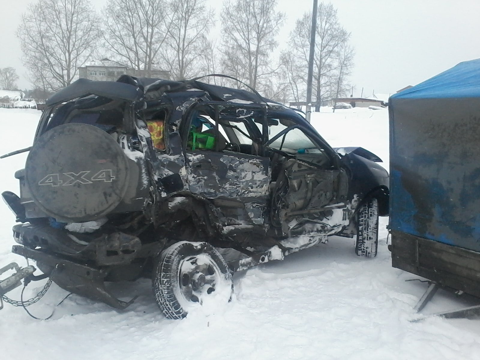 Происшествия, Томские новости, дтп происшествия авария Scania Suzuki Женщина-пассажир погибла при столкновении иномарки и грузовика в Томской области