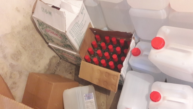 Криминал, Томские новости, контрафакт алкоголь В одном из томских гаражей нашли более двух тонн контрафактного алкоголя