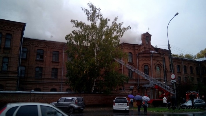 Происшествия, Томские новости, В Томске продолжают ликвидировать последствия пожара в здании ТВМИ В Томске продолжают ликвидировать последствия пожара в здании ТВМИ