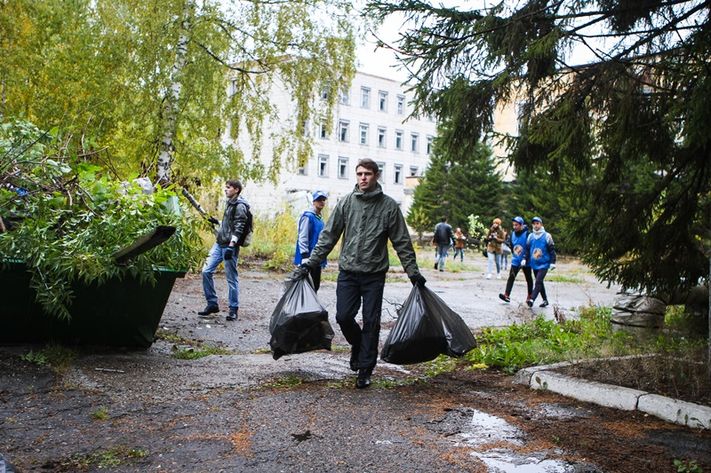 Городское благоустройство, Томские новости, благоустройство субботник уборка мусора Завтра в Томске будут высаживать живую изгородь и собирать мусор
