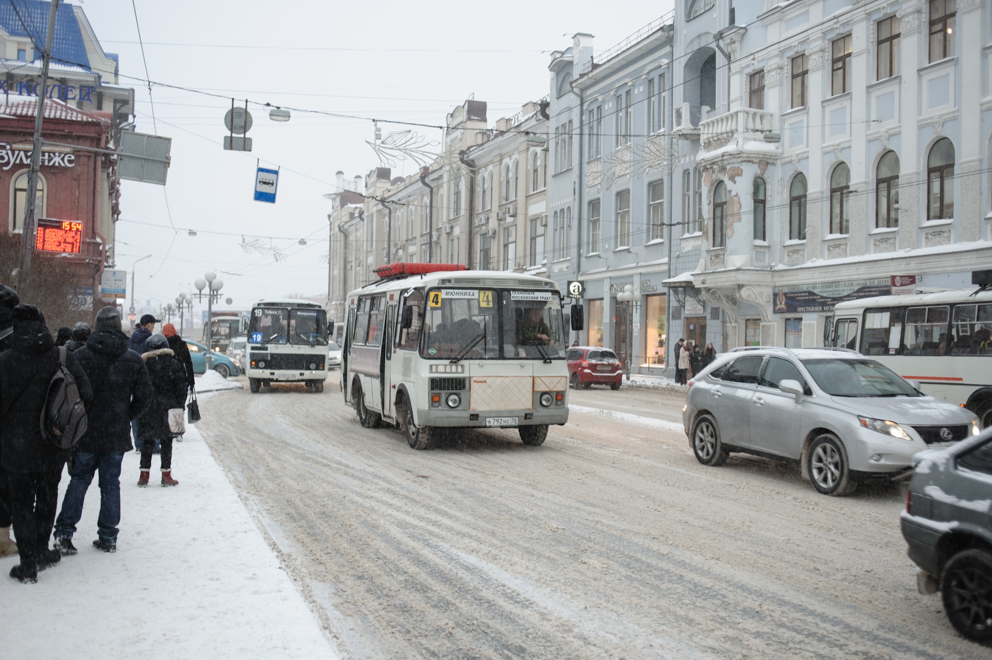 Работа, Томские новости, Работа дорога на работу Для 70% томичей зима стала препятствием по пути на работу