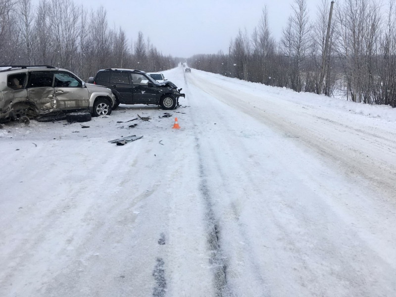 Происшествия, Томские новости, авария ДТП врезались пострадали сводка происшествий Land Cruiser и Niva столкнулись на трассе в Томской области
