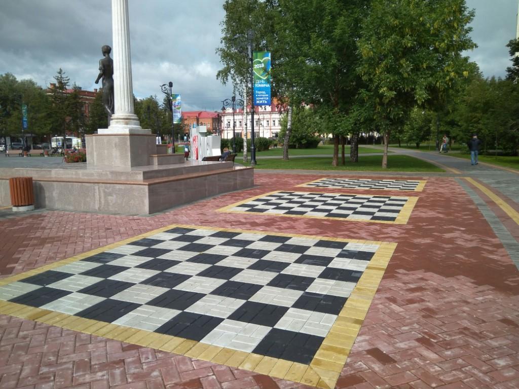 Культура в Томске, Томские новости, шахматы ростовые фигуры спорт Томичи смогут поиграть в «Шахматы под открытым небом»