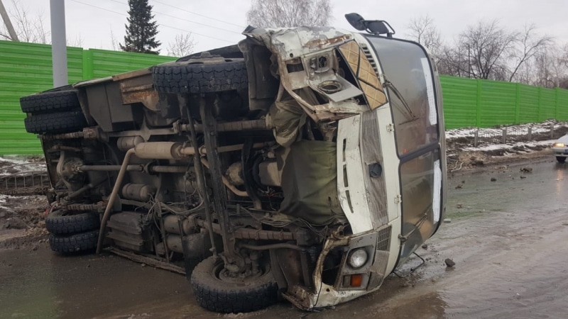 Происшествия, Томские новости, УМВД ГИБДД авария сводка происшествий перевернулся автобус Утром в Томске перевернулся автобус (ВИДЕО)