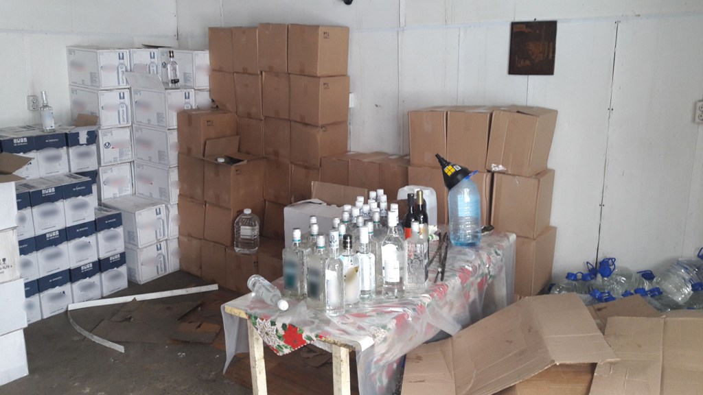Криминал, Происшествия, Томские новости, алкоголь левый алкоголь алкогольное отравление В Томской области изъяли более 4 тонн контрафактного алкоголя